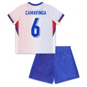 Frankrike Eduardo Camavinga #6 Bortatröja Barn EM 2024 Kortärmad (+ Korta byxor)