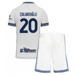 Inter Milan Hakan Calhanoglu #20 Bortatröja Barn 2024-25 Kortärmad (+ Korta byxor)