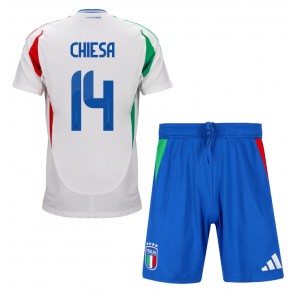 Italien Federico Chiesa #14 Bortatröja Barn EM 2024 Kortärmad (+ Korta byxor)