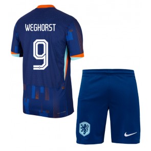 Nederländerna Wout Weghorst #9 Bortatröja Barn EM 2024 Kortärmad (+ Korta byxor)
