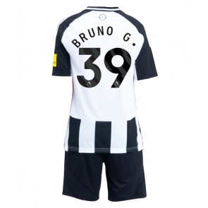 Newcastle United Bruno Guimaraes #39 Hemmatröja Barn 2024-25 Kortärmad (+ Korta byxor)
