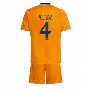 Real Madrid David Alaba #4 Bortatröja Barn 2024-25 Kortärmad (+ Korta byxor)