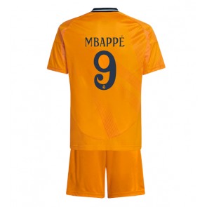 Real Madrid Kylian Mbappe #9 Bortatröja Barn 2024-25 Kortärmad (+ Korta byxor)