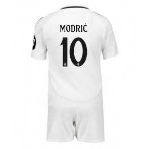 Real Madrid Luka Modric #10 Hemmatröja Barn 2024-25 Kortärmad (+ Korta byxor)