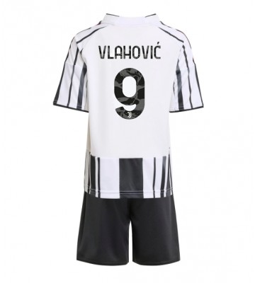 Juventus Dusan Vlahovic #9 Hemmatröja Barn 2025-26 Kortärmad (+ Korta byxor)